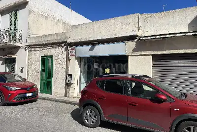 Negozio in vendita, Via Nuova Torre Faro, Messina