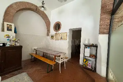 Laboratorio in vendita, Via San Pietro, Siena, Siena