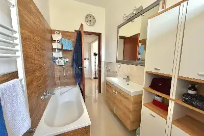 Casa in vendita, Via Ildebrando della Giovanna, Roma