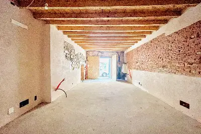 Laboratorio in vendita, Via Trento, Brescia