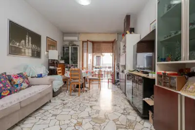 Casa in vendita, Via Francesco Arese 20, Milano
