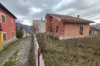 Villa in vendita, Via Villa Re, Pizzoli