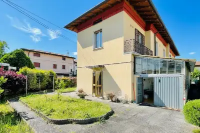 Villa Bifamiliare in vendita, Quartiere I Maggio, Brescia