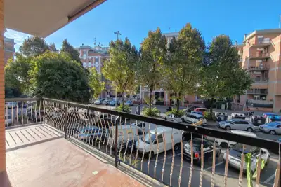 Casa in vendita, Via Silvestri, Roma