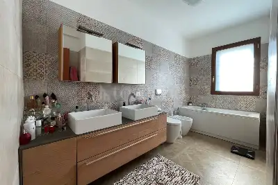 Villino a Schiera in vendita, Via Currolo, Catania