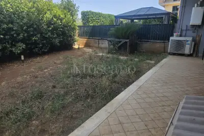 Villino a Schiera in vendita, Via Machiavelli, Cisterna di Latina