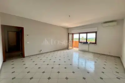 Casa in vendita, Via Fermo Corni, Roma