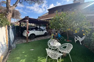 Villino a Schiera in vendita, Via Monte Cauriol, Fiumicino