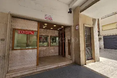 Negozio in vendita, Corso della Repubblica, Latina