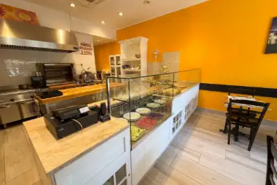 Negozio in vendita, Viale Pratese, Sesto Fiorentino