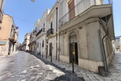 Negozio in vendita, Via Carmine, Brindisi