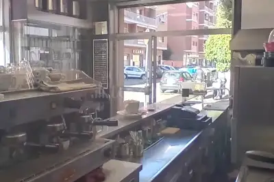 Negozio in affitto, Via Michele Amari, Roma