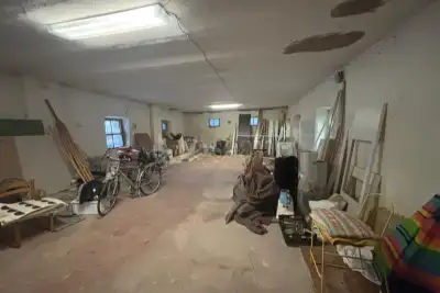 Negozio in vendita, Via Ginetta Caccianotti, Biandrate