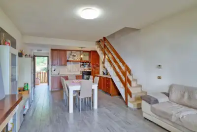 Casa in vendita, Via delle Camelie, Lavena Ponte Tresa