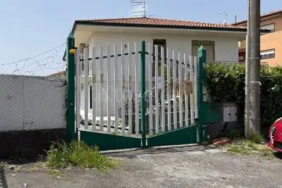 Casa in vendita, Via Galileo Galilei, San Giovanni la Punta