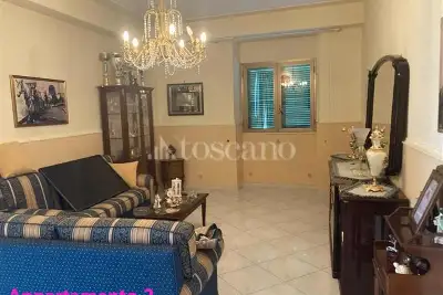 Palazzo in vendita, Via Cavallaro, Catania