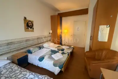 Casa in vendita, Via Pessano, Milano