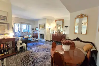 Casa in vendita, Via Appia Nuova, Roma