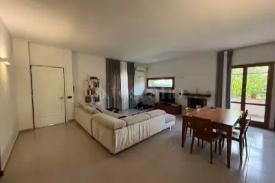 Villa Bifamiliare in vendita, Via degli Accoramboni, Roma