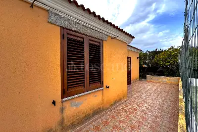 Villa Bifamiliare in vendita, San Teodoro , Via Madrid, San Teodoro