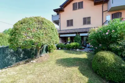 Casa in vendita, Via Gerna, San Fermo della Battaglia