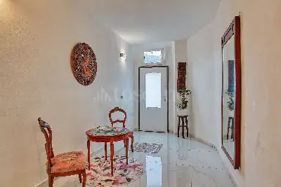 Palazzo in vendita, Via G. Andreani, Valganna