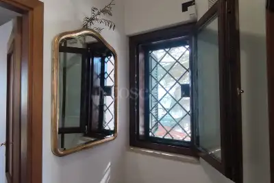 Villino a Schiera in vendita, Via Michele Nau, Roma