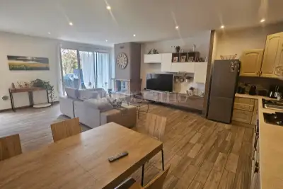 Casa in vendita, Via Milano, Villa Guardia
