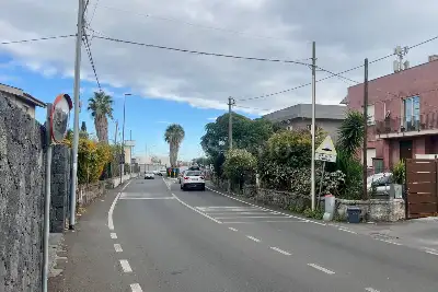 Casa Indipendente in vendita, Via Giuseppe Garibaldi, Sant'Agata li Battiati