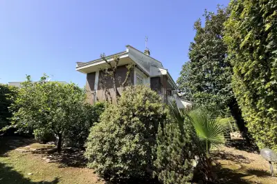 Villino a Schiera in vendita, Via Mar della Cina, Roma