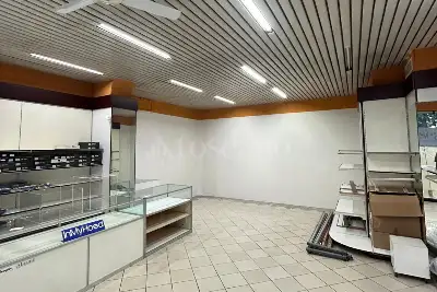 Negozio in vendita, Viale Caduti del Lavoro, Brescia