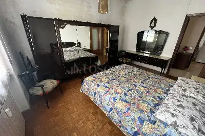 Casa in vendita, Via Montello, Corsico