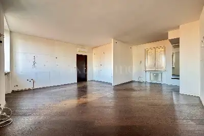 Casa in vendita, Via IV Giugno, Magenta