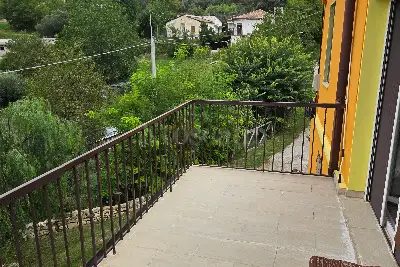 Casa Indipendente in vendita, Contrada Chioviano Basso 103, Bisenti