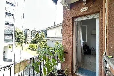 Casa in vendita, Via Lorenteggio, Milano