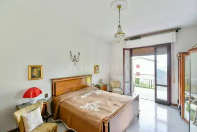 Casa in vendita, Via Sant'Ambrogio, Caslino d'Erba