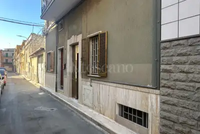 Casa in vendita, Via Regina Elena, Bari