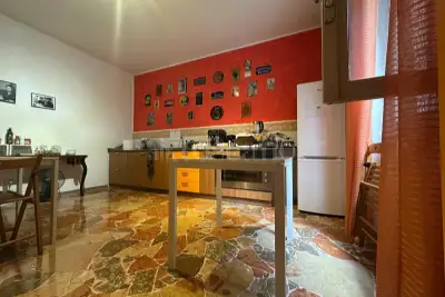 Casa in vendita, Via Pessano, Milano