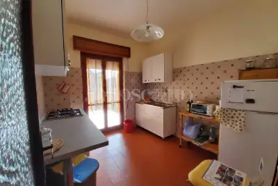 Casa in vendita, Via Gran Bretagna, Pomezia