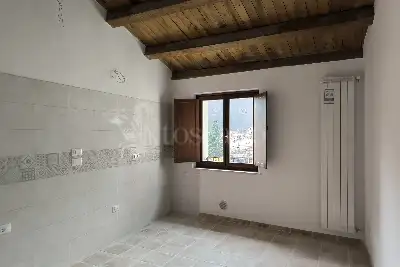 Casa Indipendente in vendita, Via Centrale, L'Aquila