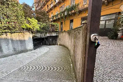 Box in affitto, Via Carlo Vittadini, Milano