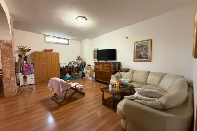 Villa in vendita, Via Taleggio, Roma