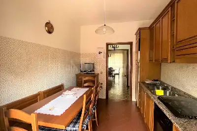 Casa in vendita, Via Alberto Casella, Prato