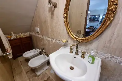 Villa Bifamiliare in vendita, Via Pedavena, Roma