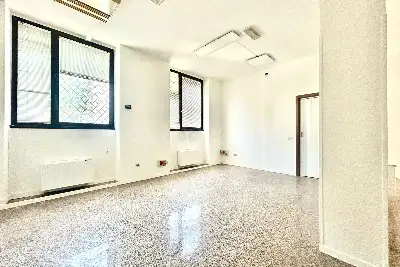 Negozio in vendita, Via Francesco Glisenti, Villa Carcina