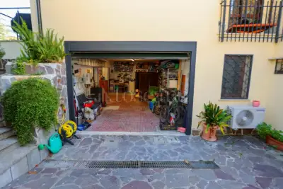 Villa Plurifamiliare in vendita, Via Stesicoro, Roma
