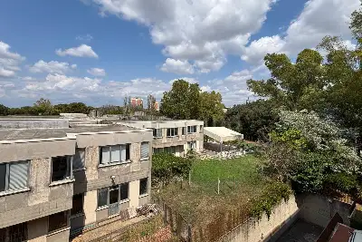 Casa in vendita, Via Carlo Avolio, Roma