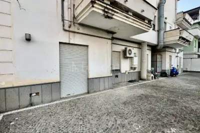 Ufficio in vendita, Via Eugenio Montale, Aversa