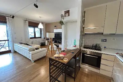 Casa in vendita, Via Salorno, Roma