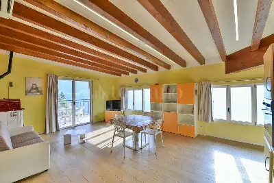 Casa in vendita, Via Regina Nuova, Laglio